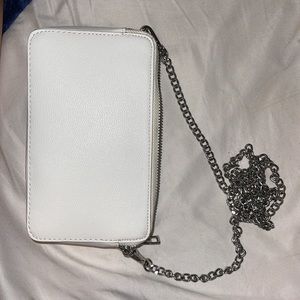 WHITE SMALL PURSE!!